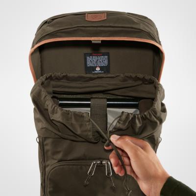Fjällräven, Singi Stubben, rygsæk med stol, dark olive, 20 L