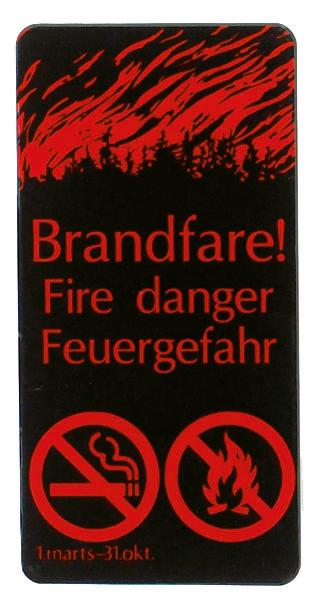 Skilt: Brandfare, DK, GB, D, sort/rød, 10 x 20 cm